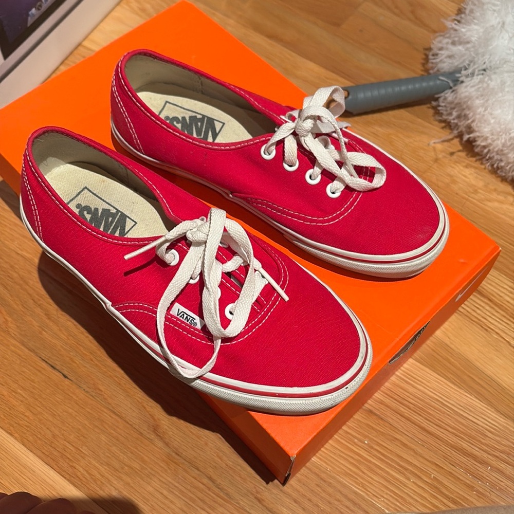 Women’s 7 Vans